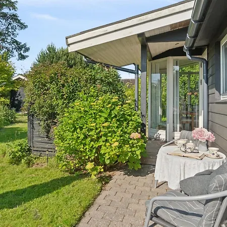 Holiday home Alfa - 350m From The Sea By Interhome